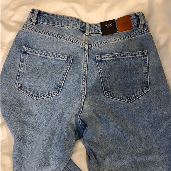 vero moda high rise relaxed jeans - Picture 2 of 2